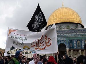 Mescid-i Aksa’da Charlie Hebdo protesto edildi