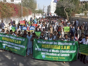 Provokatif karikatürlere dünyadan tepki