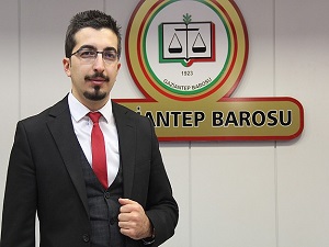 Avukatlar Suriyeliler için sokağa indi