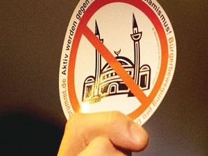 Almanya ırkçılara göz yumdu