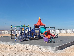 En büyük çadır kent Suriyeli Kürtleri bekliyor