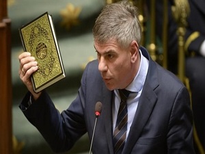 Milletvekili haddini aşarak Kuran'a hakaret etti