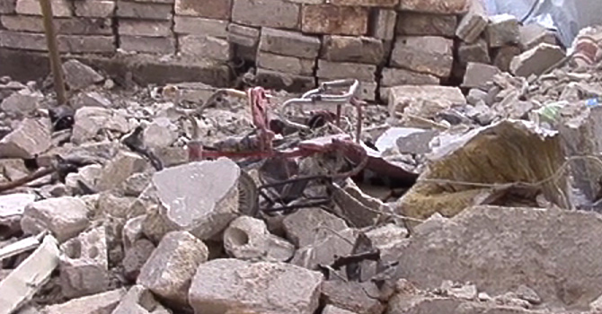 Esed, Ermanaz'da taş üstünde taş bırakmadı