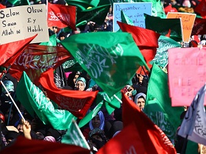 Diyarbakır'da Peygambere (asm) Saygı mitingi