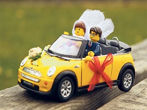 El bebek gül bebek büyüyen erkekler eşinde annesini arıyor