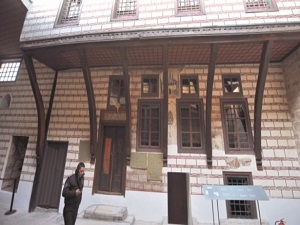 Köylere cumbalı cami