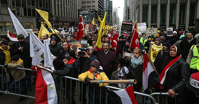 New York'ta Mısır'daki darbe protesto edildi
