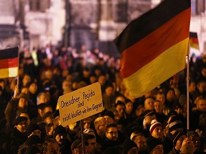 PEGIDA gösterilerine 17 bin 300 kişi katıldı