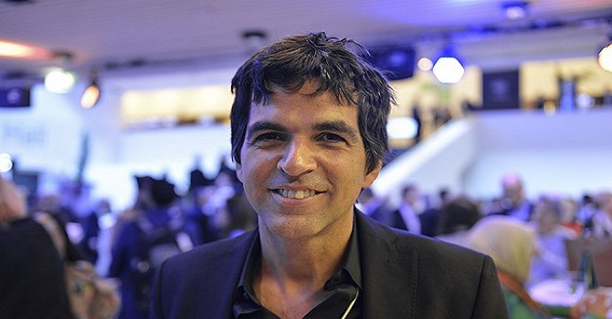 New York Times karikatüristi Charlie Hebdo'yu eleştirdi