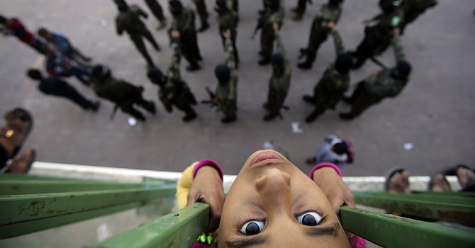 İsrail’den 14 yaşındaki kız çocuğuna zulüm