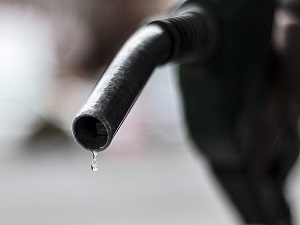 Akaryakıta çifte zam geldi