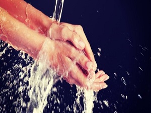 Ellerinizi en az 15 saniye sabunla yıkayın