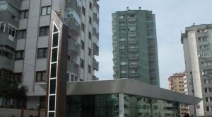 Bu 2 cami minareleriyle dikkat çekiyor