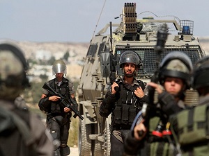 İsrail askerleri Filistin'de okul da bastı