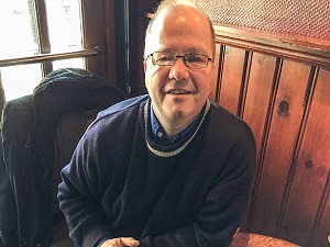 PEGIDA lideri: Tüm camiler kapatılsın