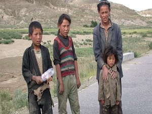 Yoksullar daha iyi görüyor'