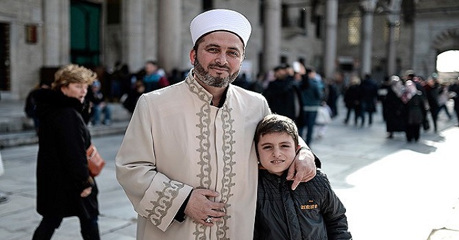 Taraftar namaza gelsin Ayasofya Meydanı'nı da kullanırız