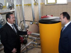 Kayseri'de Okul Musluklarından Ilık Su Akıyor