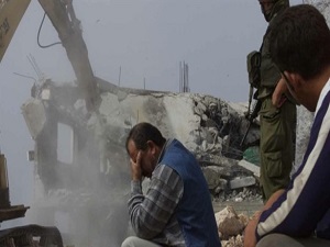 İsrail Filistinlilerin evini yıktı