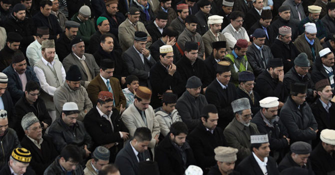 İngiltere ve Galler'de Müslüman sayısı iki kat arttı