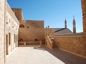 Cemaatlere iade edilen arazi sayısı bin 14'e ulaştı