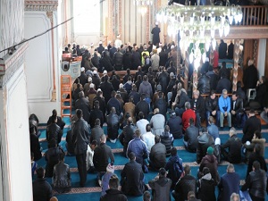 Filibe'deki Cuma Camii'nde 'birlik mevlidi' okundu