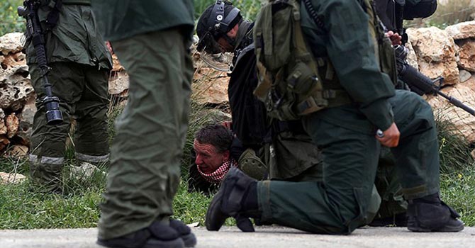 Batı Şeria'da 9 Filistinli gözaltına alındı