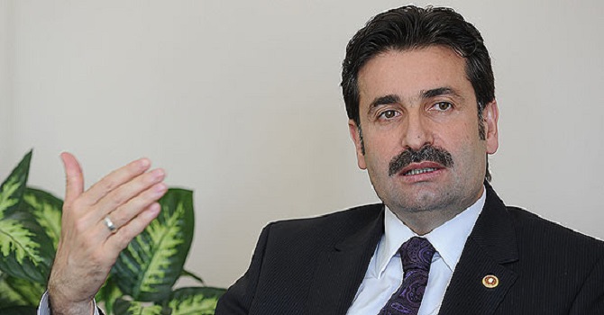 Müslüman oldukları anlaşılmasın diye isimlerini değiştiriyorlar