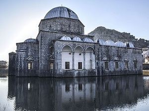 Sular altındaki cami restore edilecek