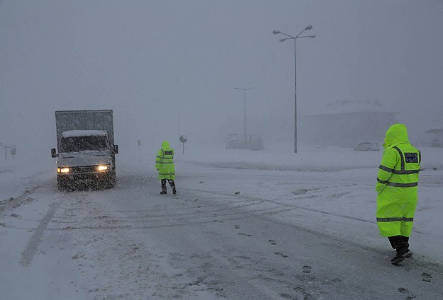 TEM Otoyolu trafiğe kapandı