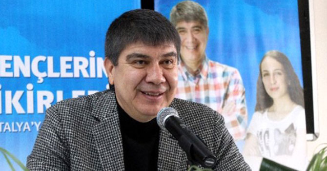 Kız öğrencinin bira sorusuna Başkandan süper cevap