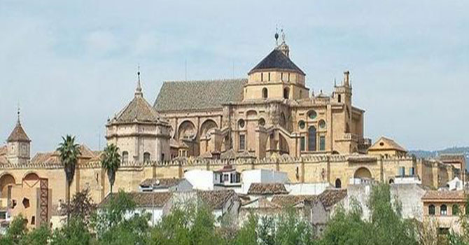 Onların solcuları cami ibaresinin kaldırılmasına karşı çıktı