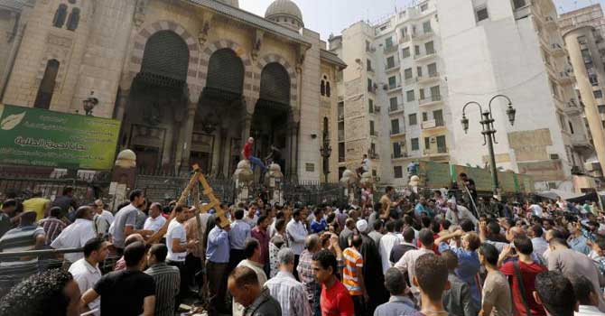 Gerekirse cami çıkışında bile müdahale edin
