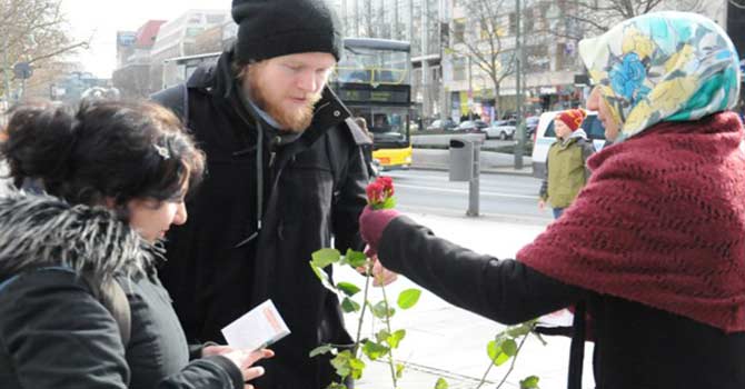 Düşmanlık Müslümanları tanımayanlardan geliyor