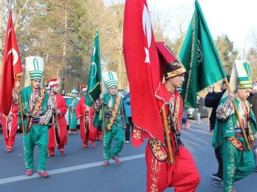 Berlin'de "Müslümanlar" sergisi