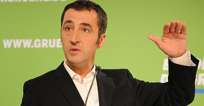 İbadete müdahale eden "dil polisi" istemiyoruz