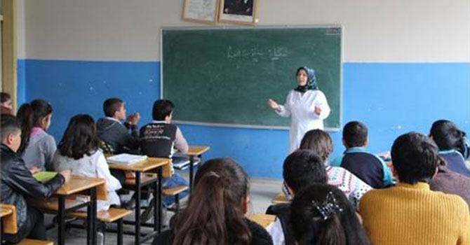 Ücretli öğretmenlere kadro