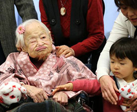 Dünyanın en yaşlı insanı 117 yılı devirdi