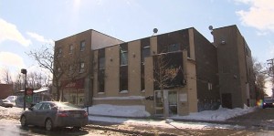 Kanada camileri kapatıyor