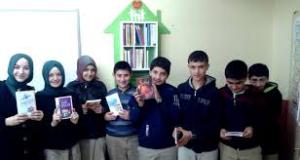 Her okula 'Başarı Kütüphanesi'