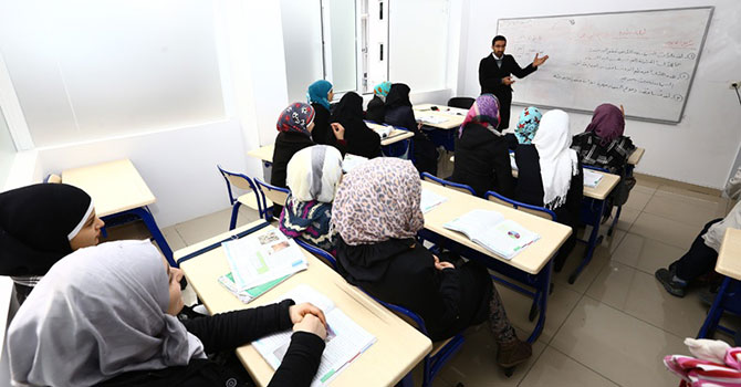 Suriyeli yetimler: Dokunsanız ağlıyorlar