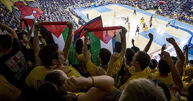 Barcelona taraftarından Filistin'e destek İsrail'e boykot