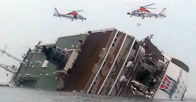 Myanmar'da feribot battı