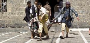 Yemen'deki yaralılar İran'a getirildi