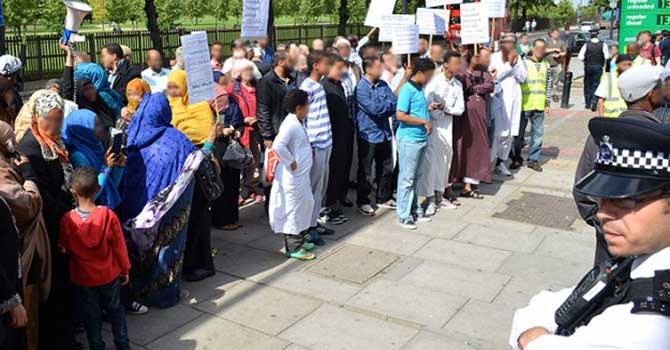 İngiltere'deki ötekileştirme Müslüman gençleri DAEŞ'e itiyor