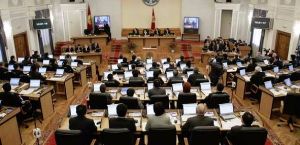 Rusça resmi dil olmaktan çıkarılacak