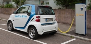 Elektrikli otomobil için yaş sınırı belli oldu