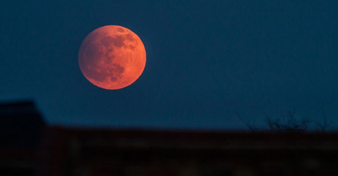Yarınki 'kanlı ay tutulması'nı sıkıcı buldular