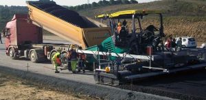 İstanbul'un yollarına 2 milyon ton asfalt