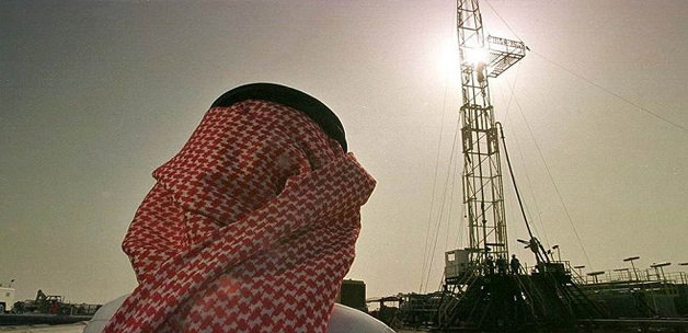 Petrole İran ve Arabistan dopingi